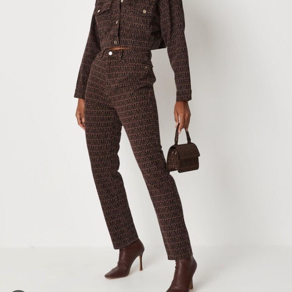 Jeans - Picture 1 of 3